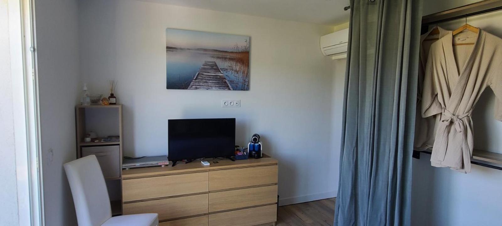 Chambre L A Tavel Extérieur photo